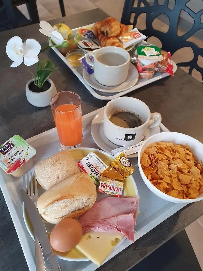 Hotel Saint Louis Le Thor Francia