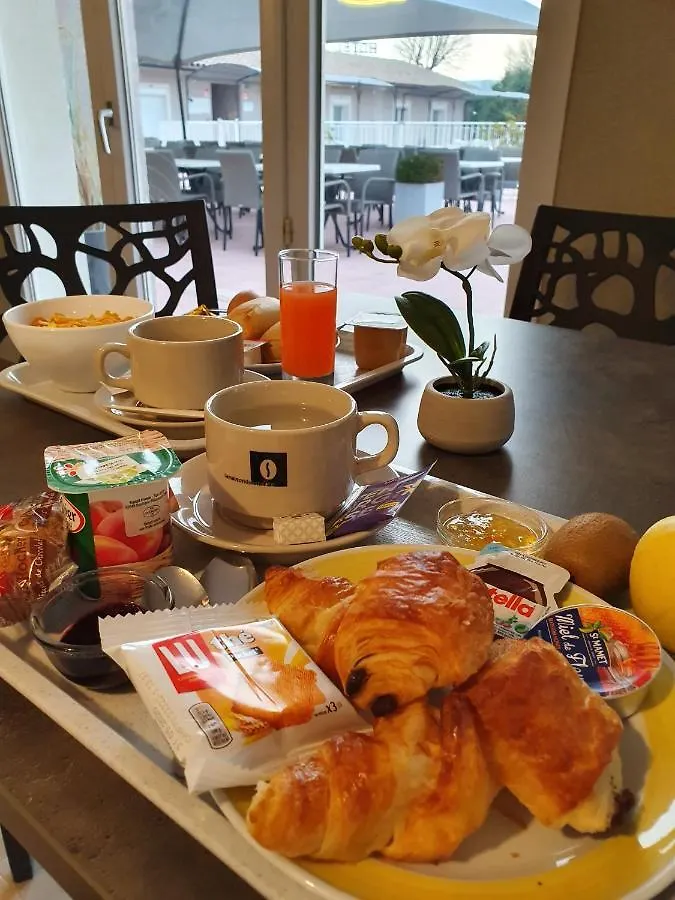 Hotel Saint Louis Le Thor
